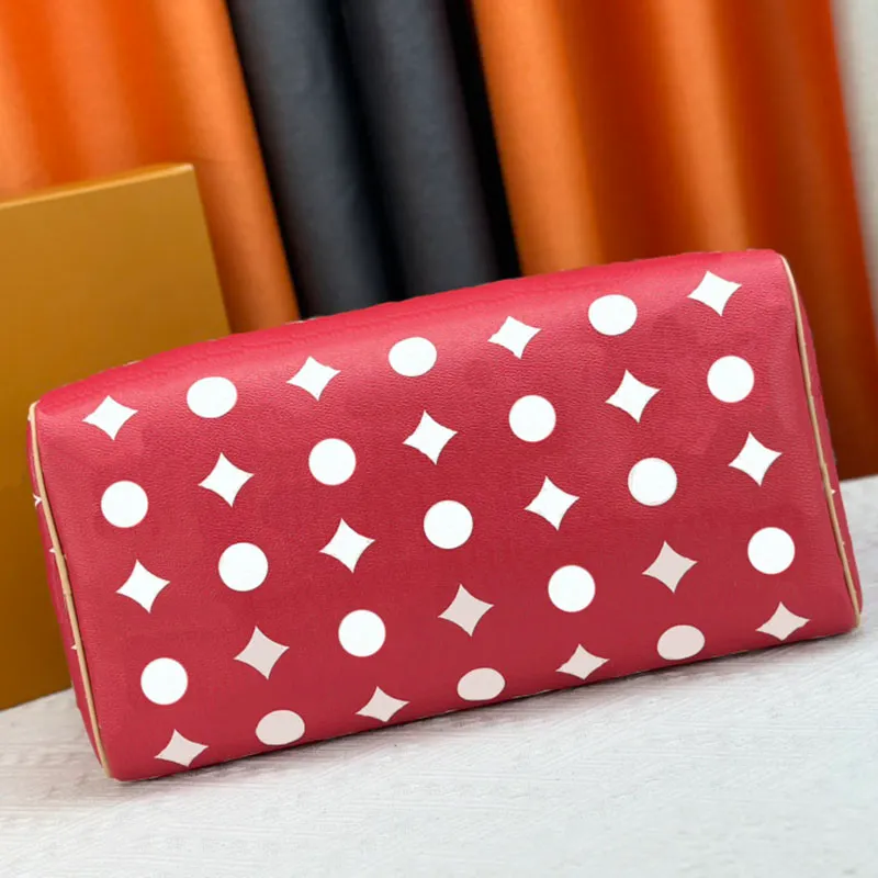 Pillow Tote Designer Bag – Genuine Cowhide Leather Fashion Handbag with Letter Print, Zipper Closure & Adjustable Straps - Image 10