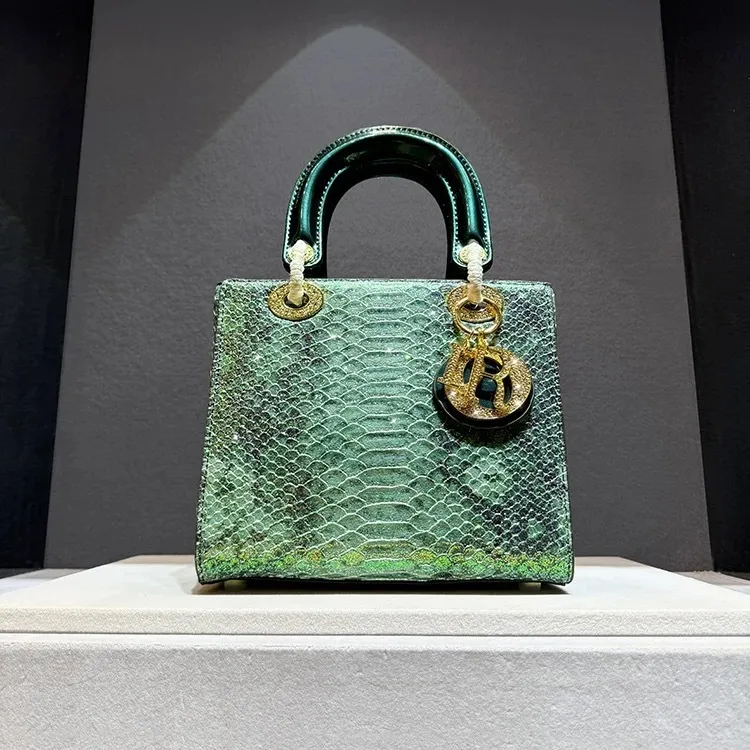 2025S Luxe Snake Skin Pattern Shoulder & Crossbody Handbag – Designer Edition