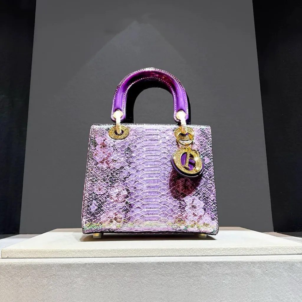 2025S Luxe Snake Skin Pattern Shoulder & Crossbody Handbag – Designer Edition - Image 5