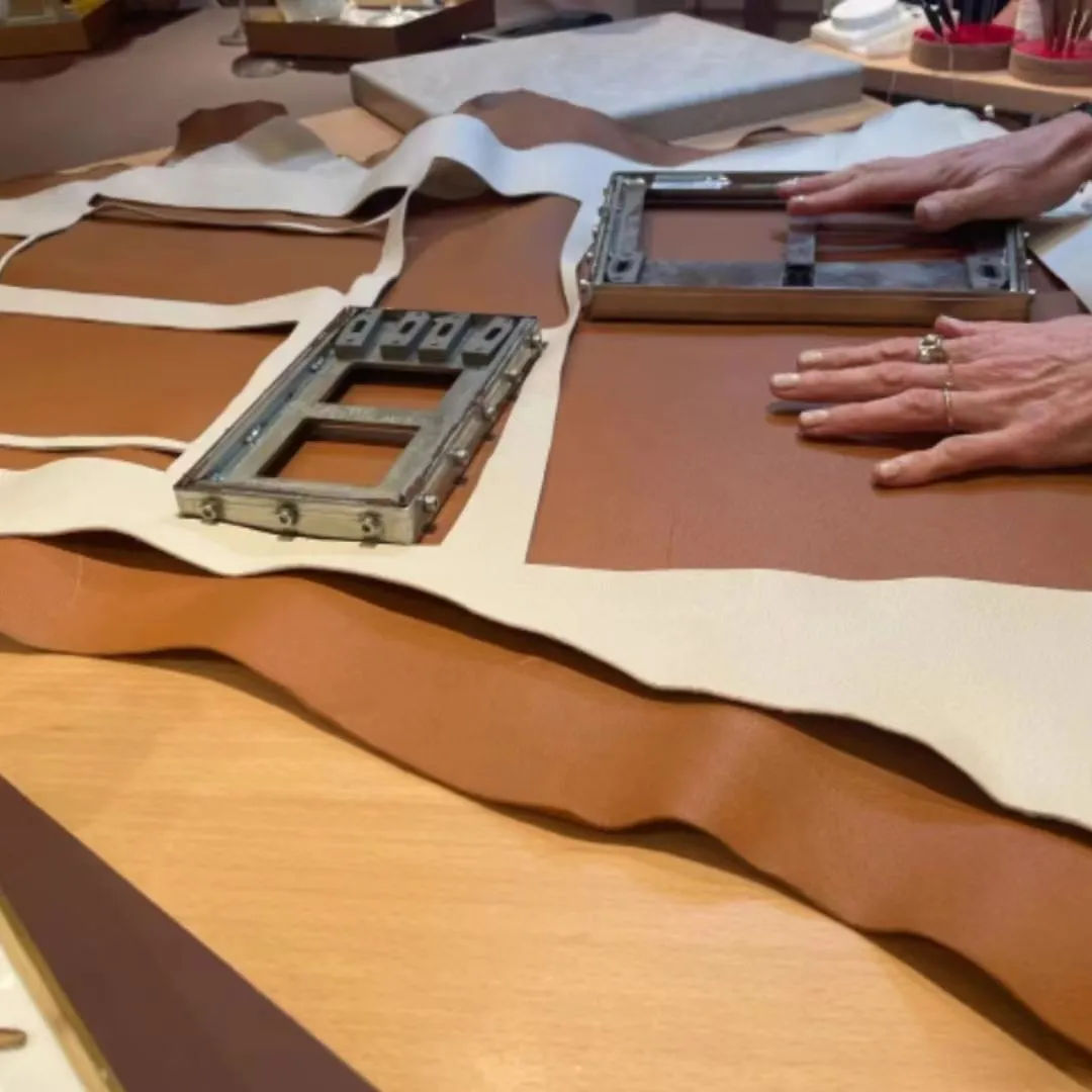 Luxury Handmade French Leather Tote – Designer Shoulder Bag with 24K Gold Finish (25cm / 28cm) - Image 3