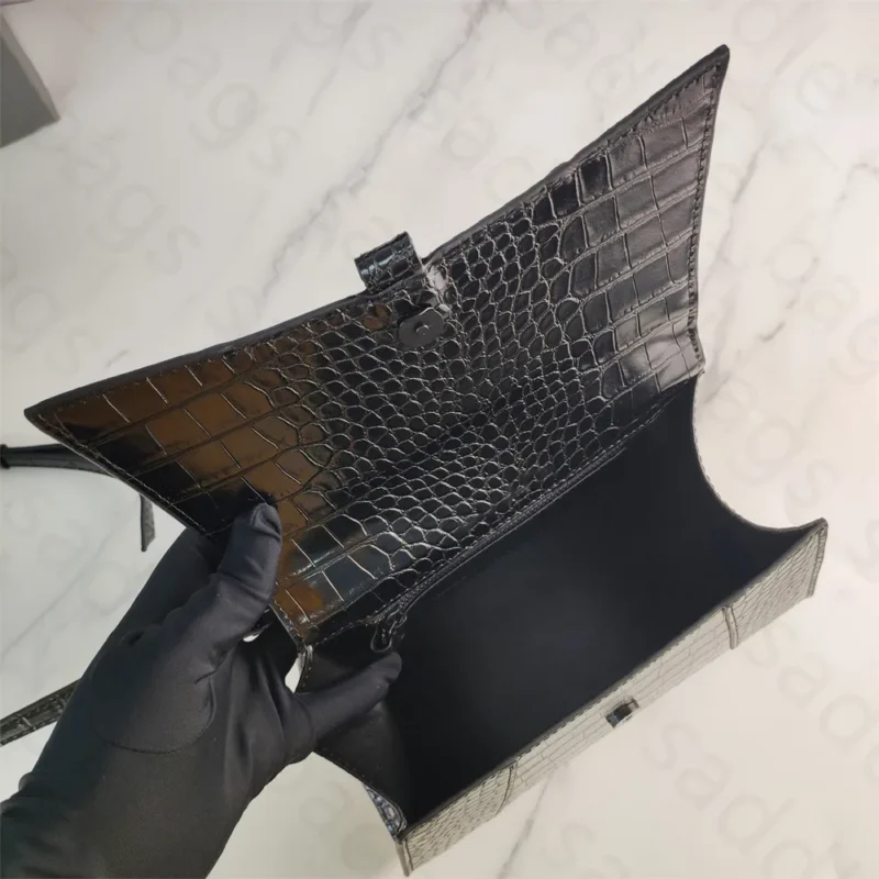 04b79f05-9239-4706-b458-214bad13a327