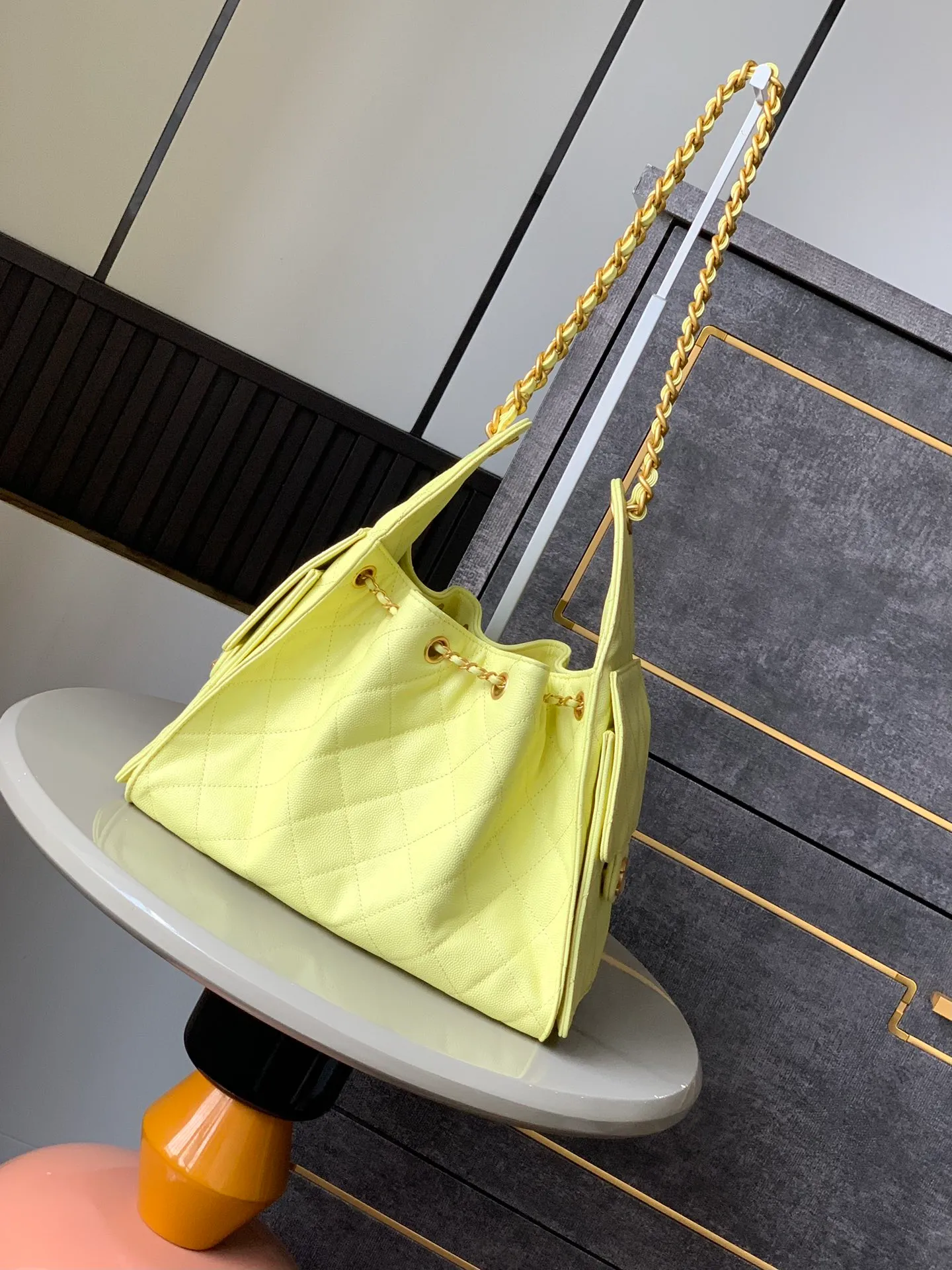 2025 Designer Leather Shoulder Bag – High-Quality Large Capacity Retro Underarm Purse with Chain & Embroidery - Image 2