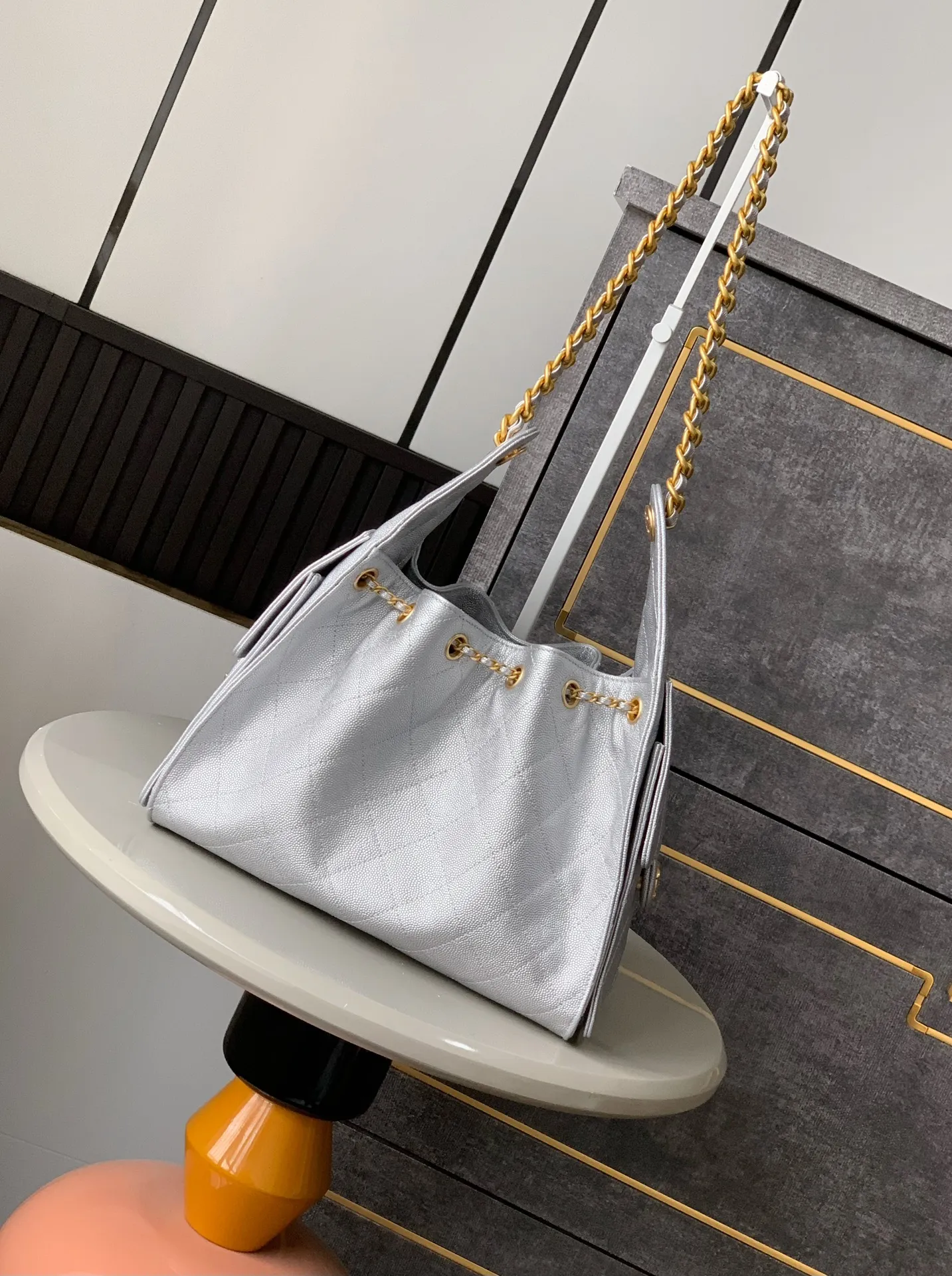 2025 Designer Leather Shoulder Bag – High-Quality Large Capacity Retro Underarm Purse with Chain & Embroidery - Image 8