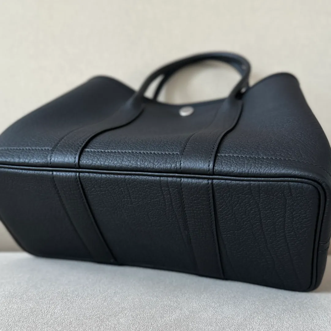 19A Classic Fashion Tote – Casual Commuter Handbag in Original Negonda Cowhide with Exquisite Button Detail (30cm / 36cm) - Image 2