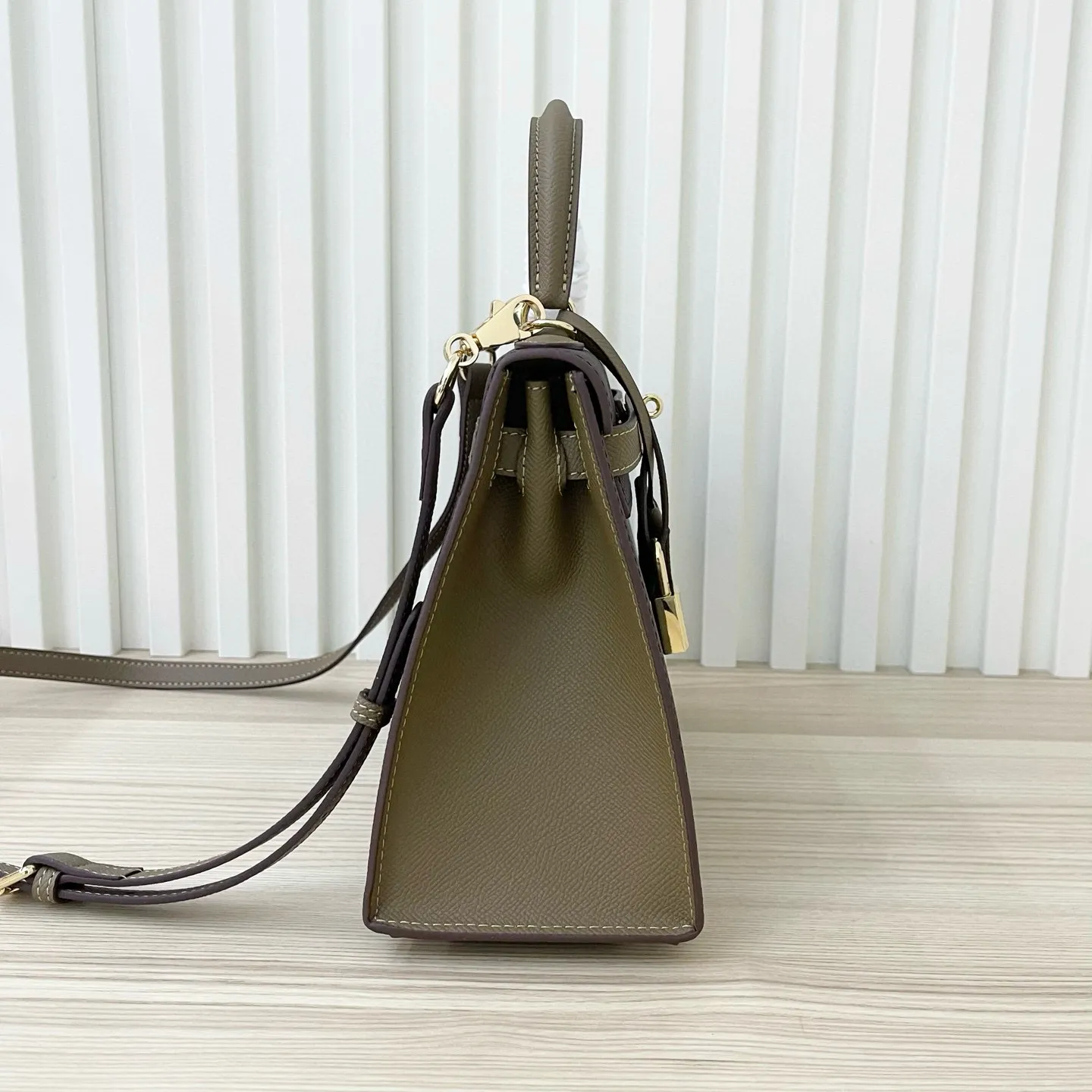 Premium First-Layer Cowhide Leather Kelly Bag – Elegant Commuter Shoulder Bag for Women - Image 8