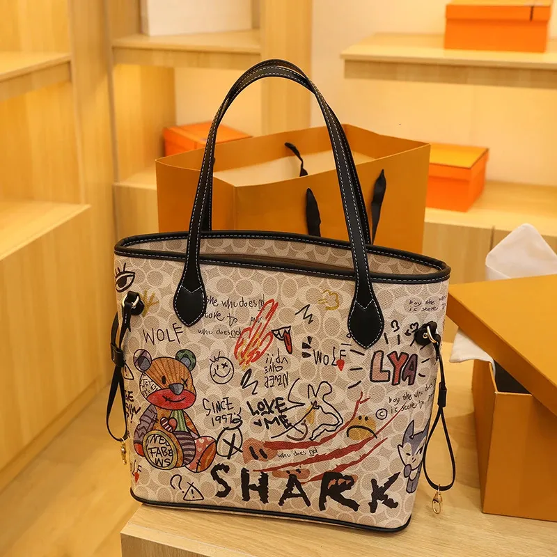 Luxury Graffiti Bucket Bag – Women’s Designer Tote with Bear Charm & Large Capacity Hand Bag - Image 2