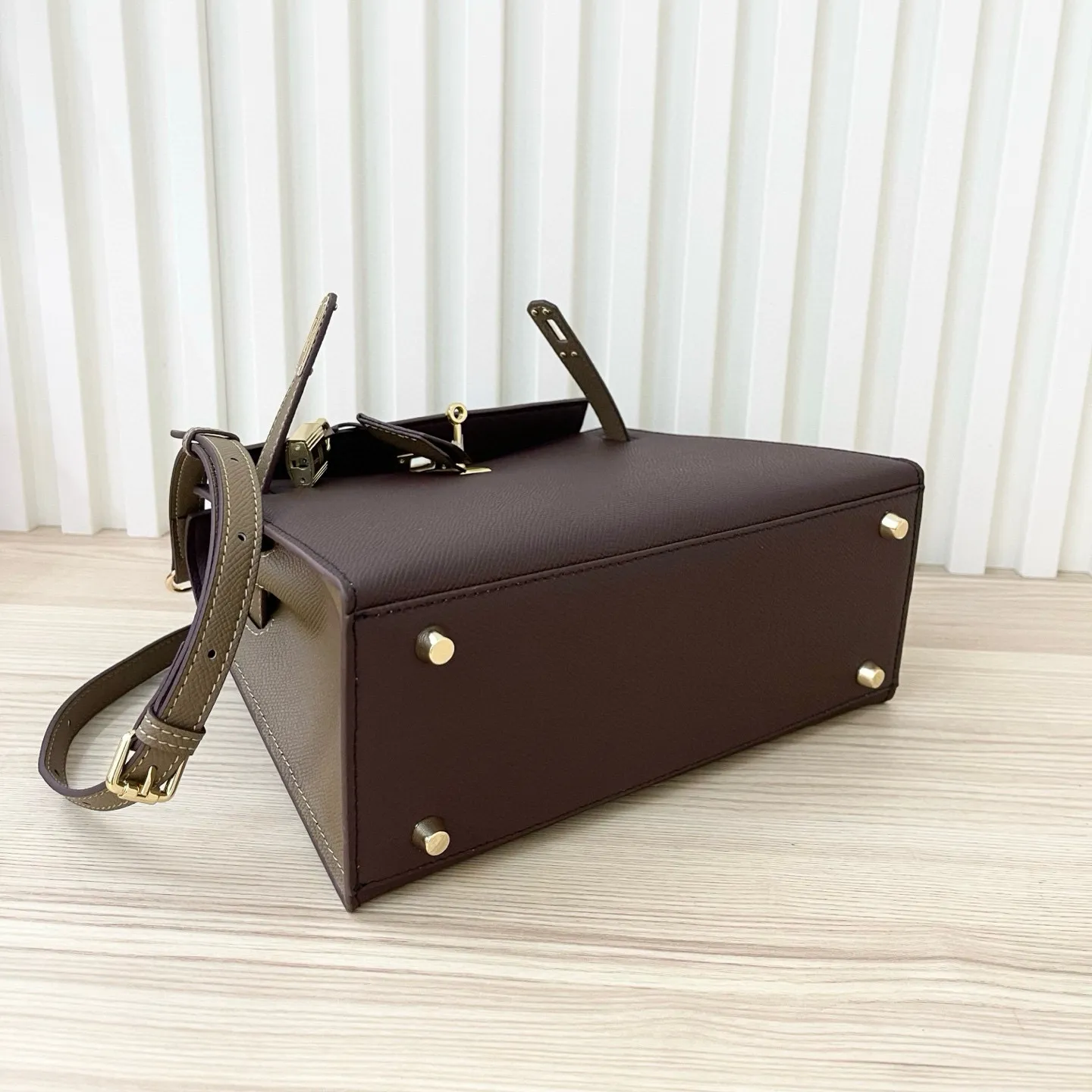 Premium First-Layer Cowhide Leather Kelly Bag – Elegant Commuter Shoulder Bag for Women - Image 7