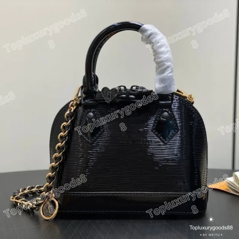 Luxury Patent Leather Shell Bag – Water Ripple Ostrich Pattern Crossbody & Tote with Chain Strap