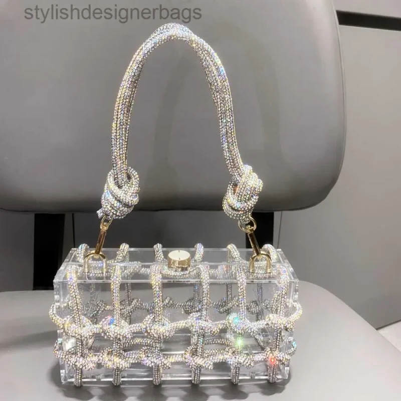 dfb1f20e-d3fd-4c2b-a80f-88b92750fcdf